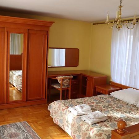 Hotel Rytwiany Palac מראה חיצוני תמונה