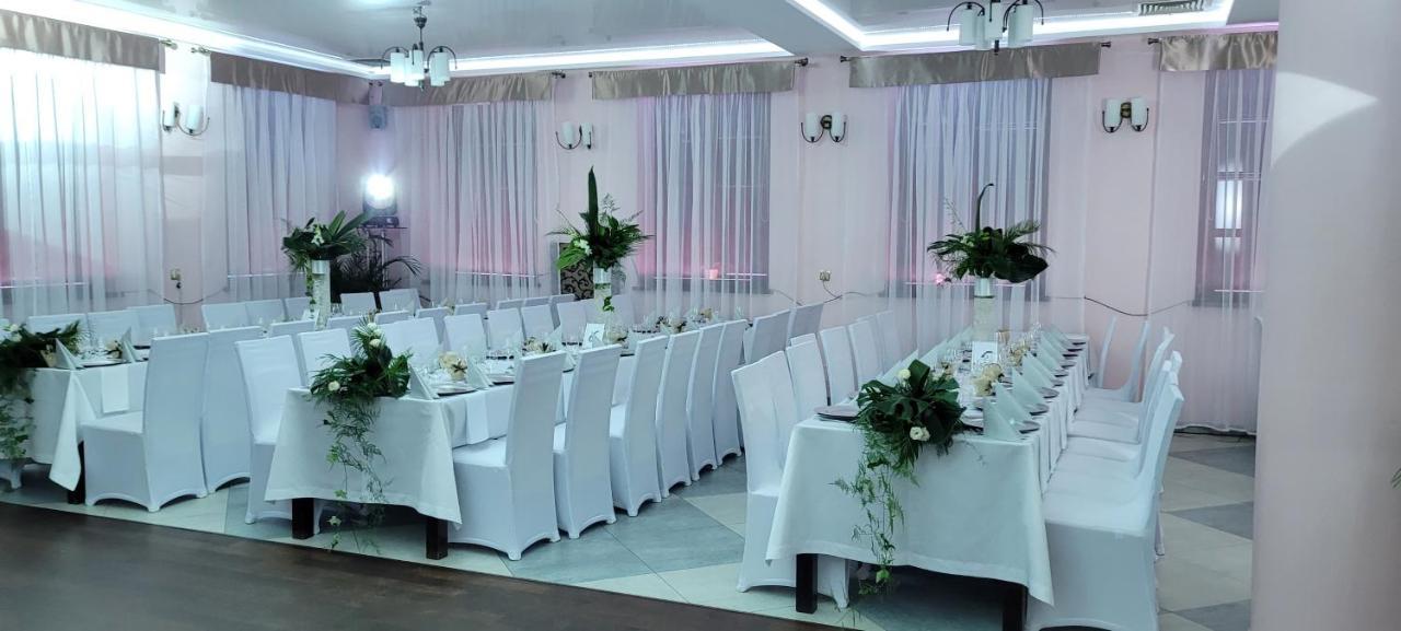 Hotel Rytwiany Palac מראה חיצוני תמונה